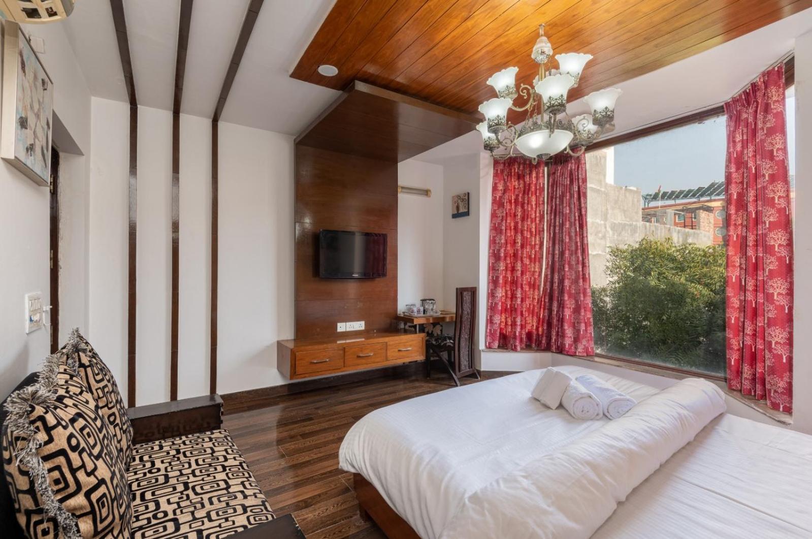 Saavi Huda City Centre Hotel 3*
