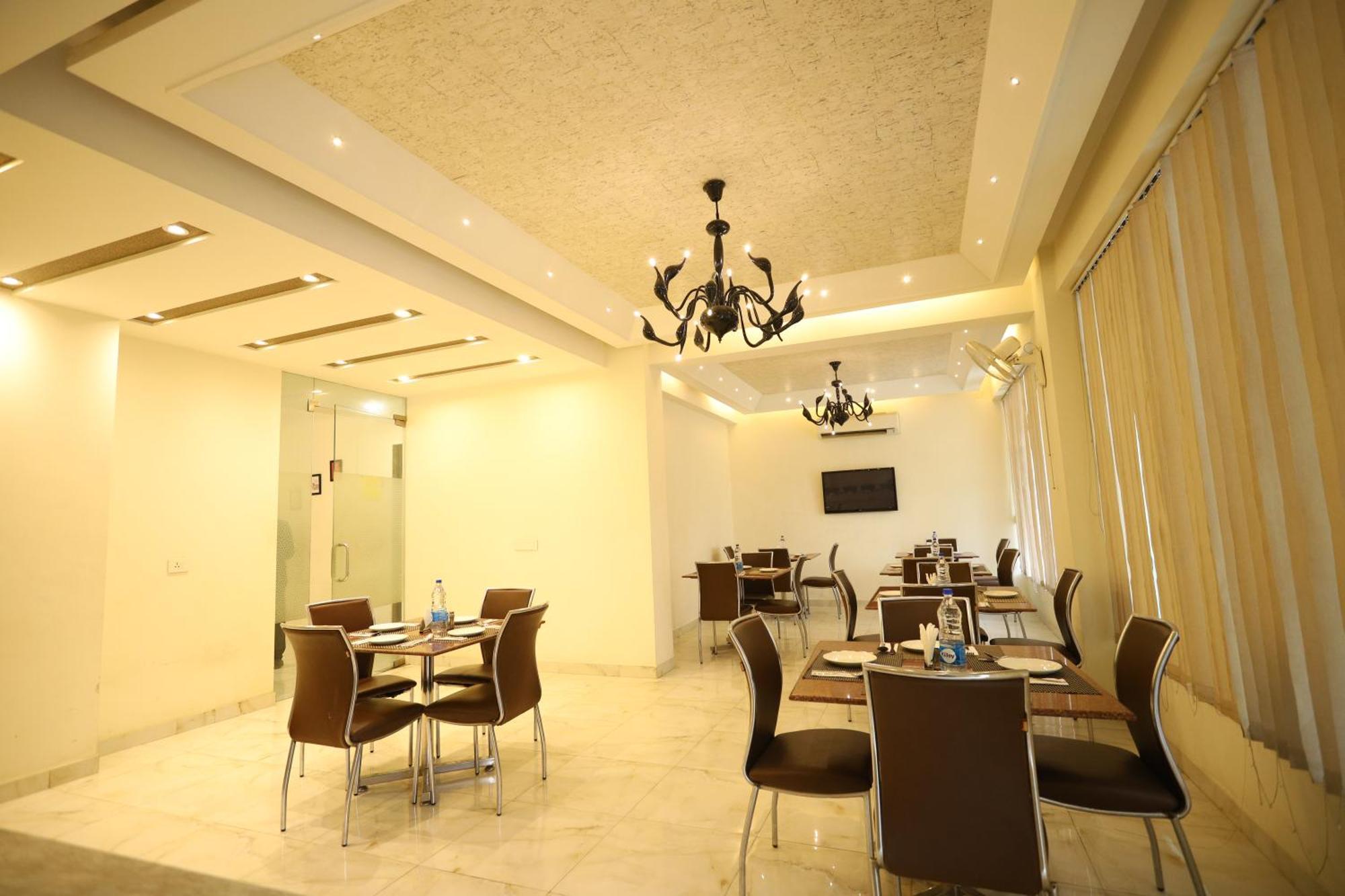Asian Suites Cyber Park 3* Gurgaon
