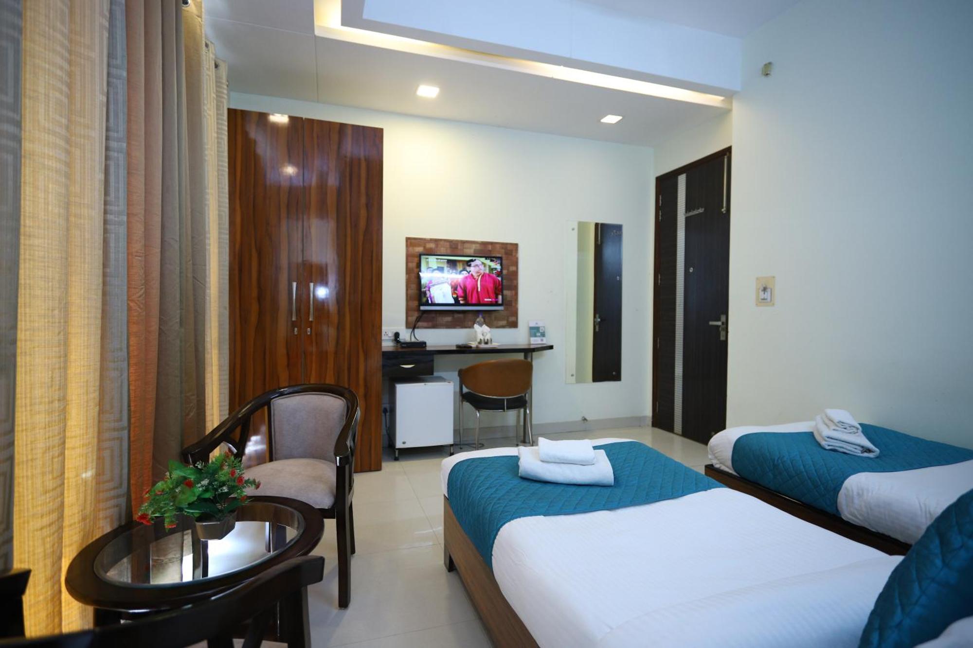 Asian Suites Cyber Park Hotel