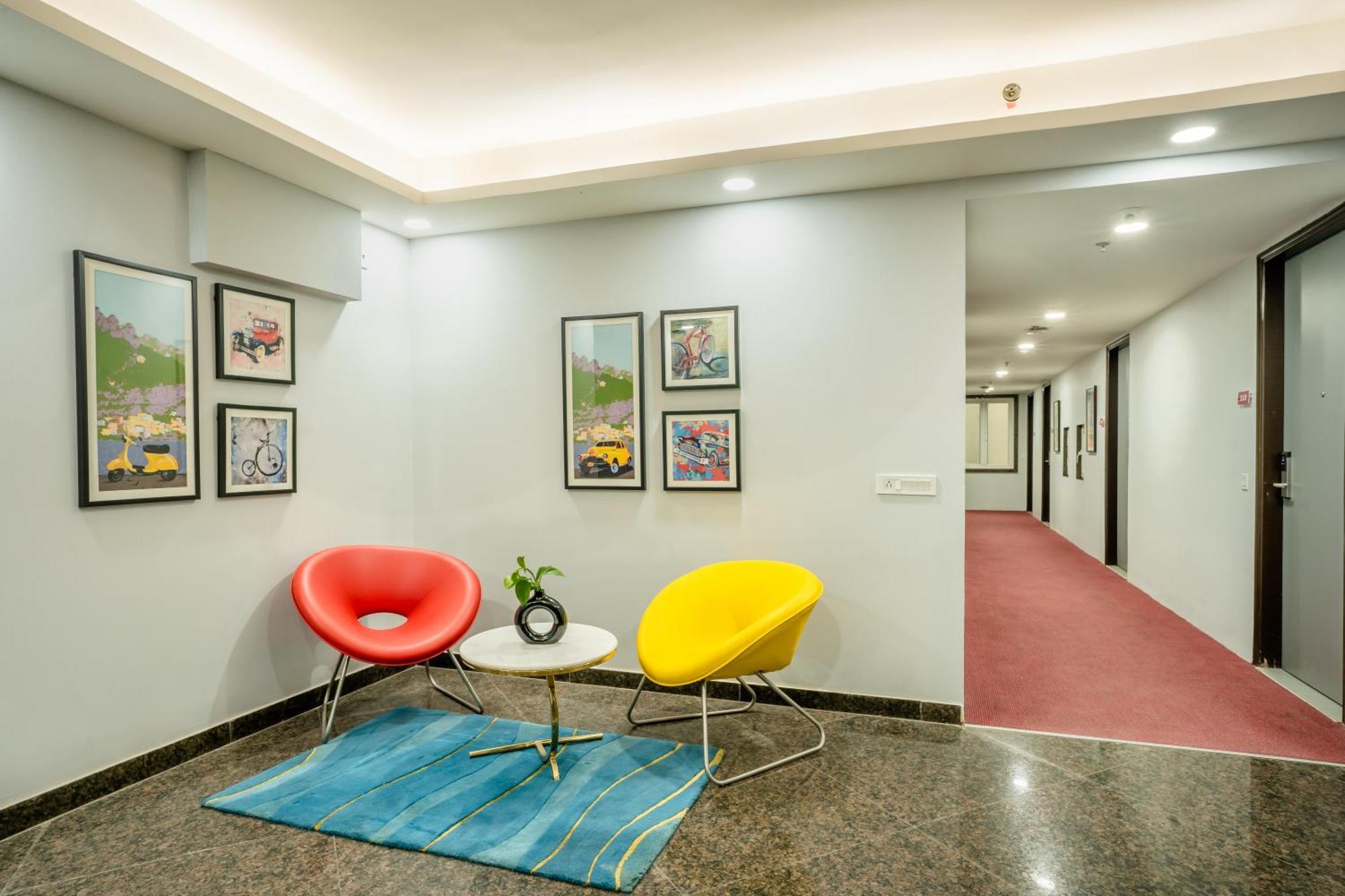 Inde Golf Course Extension, Hotel Gurgaon