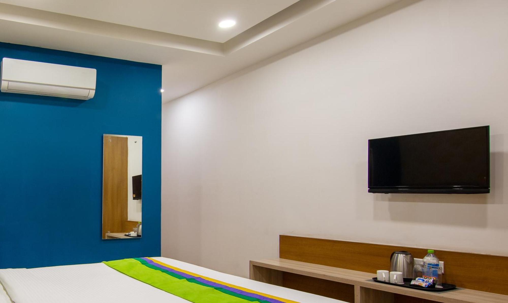 Treebo Flxho Trio, Medanta Medicity 3*