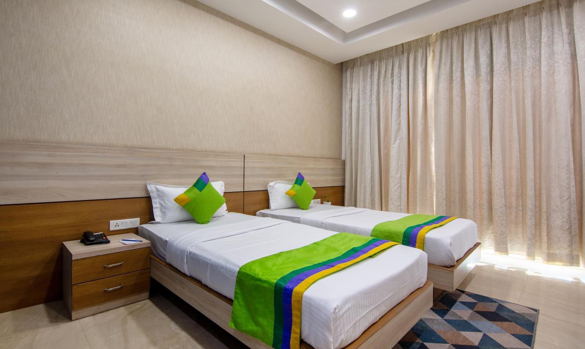 Treebo Flxho Trio, Medanta Medicity 3* Gurgaon