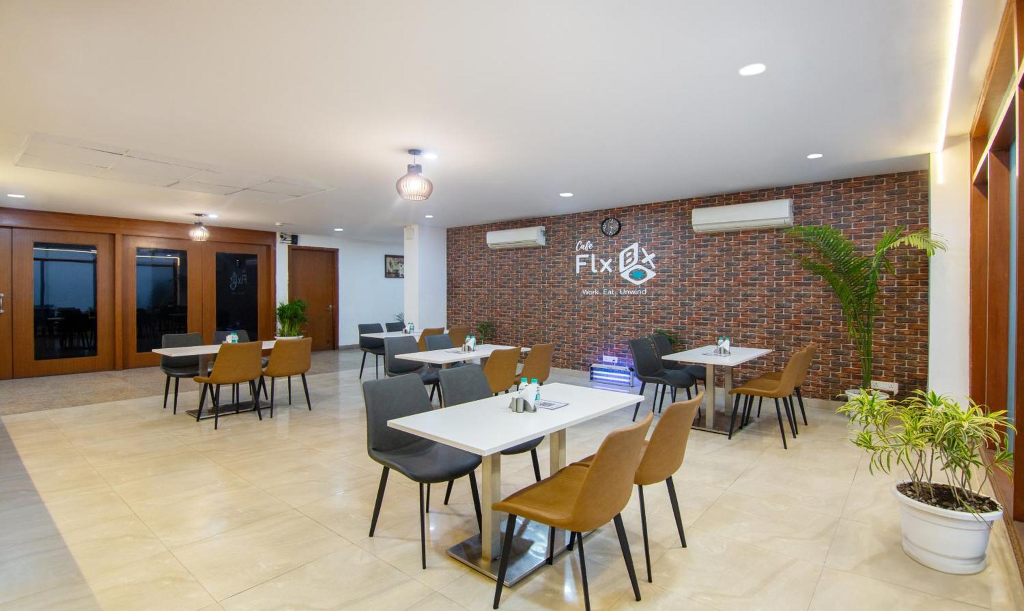 Hotel Treebo Flxho Trio, Medanta Medicity 3*