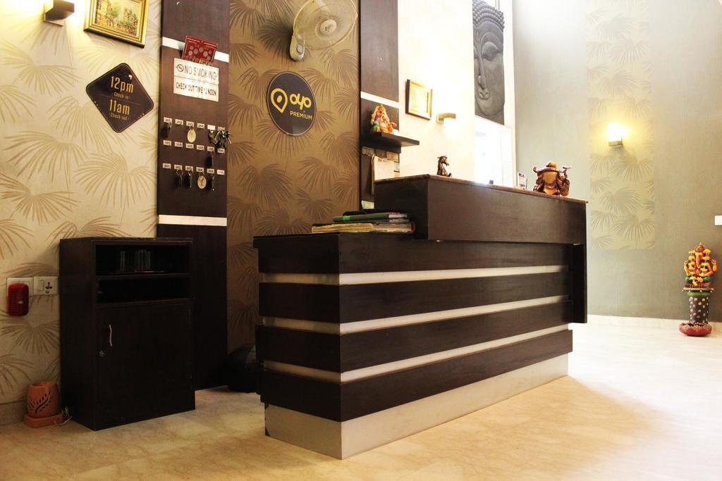 Oyo Premium Galleria Market Dlf 4 3* Gurgaon