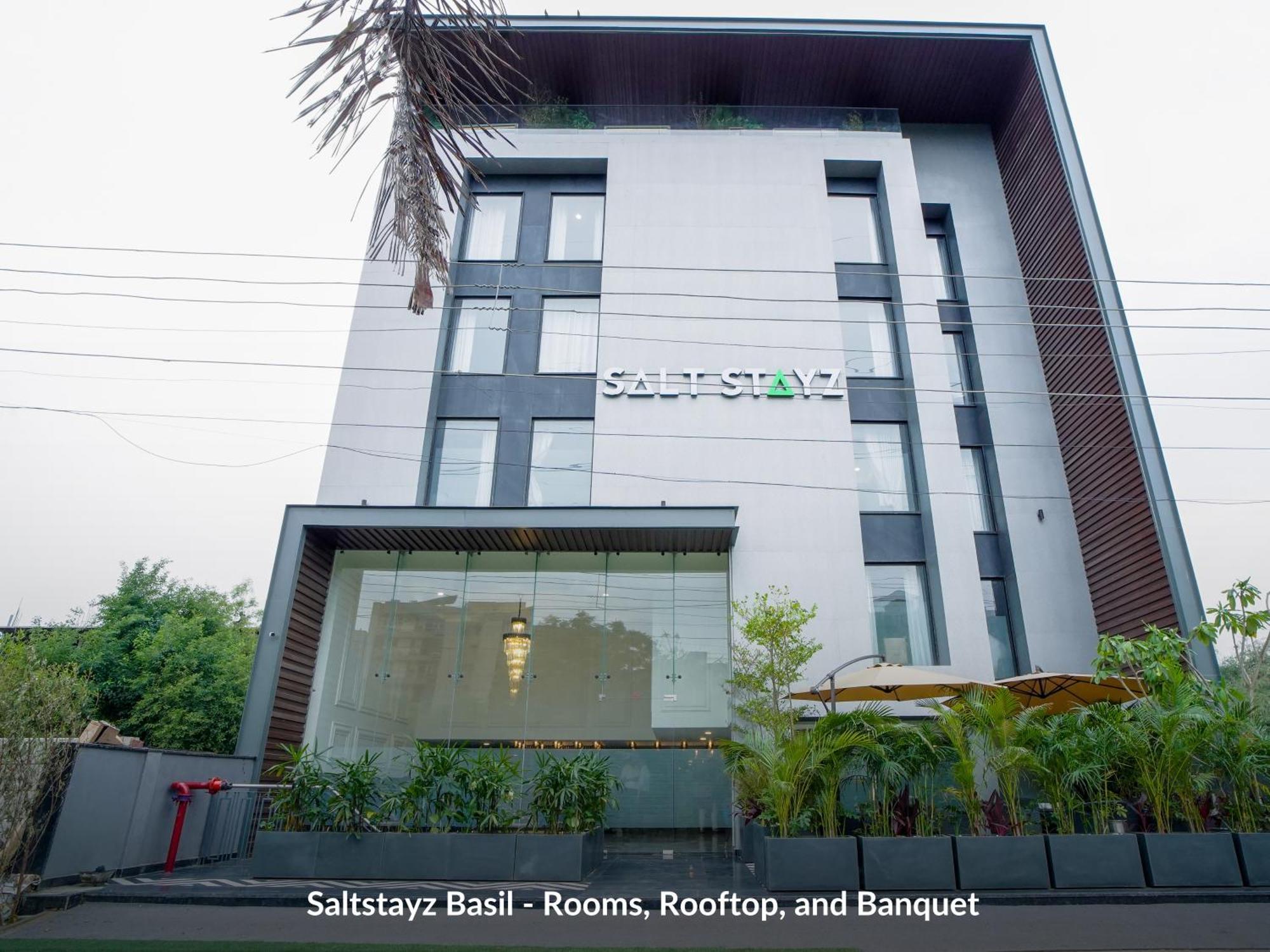 Saltstayz Basil - Near Golf Course Road & Extension Road Hotel Gurgaon