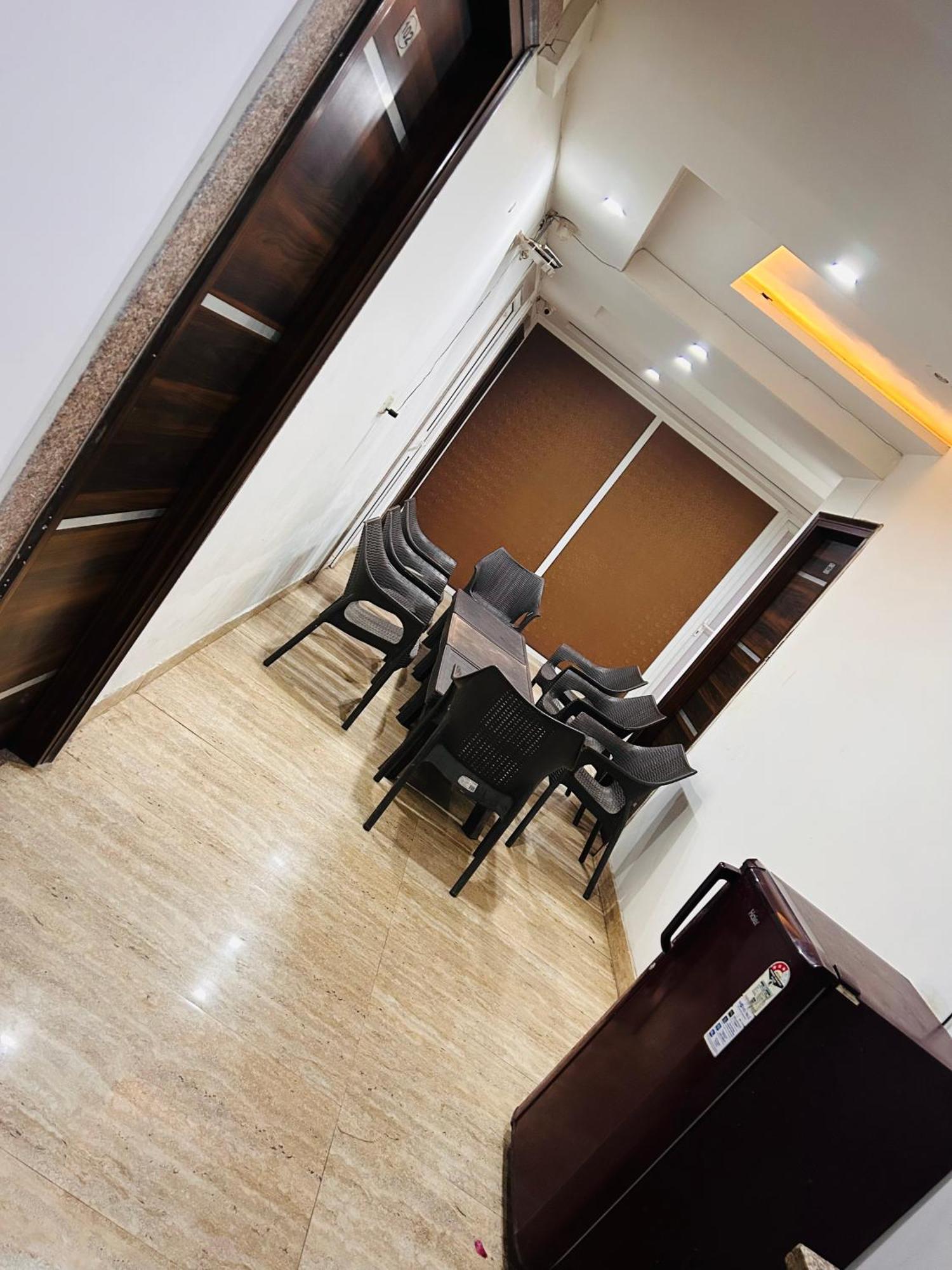 Bellmore And Homes 3* Gurgaon
