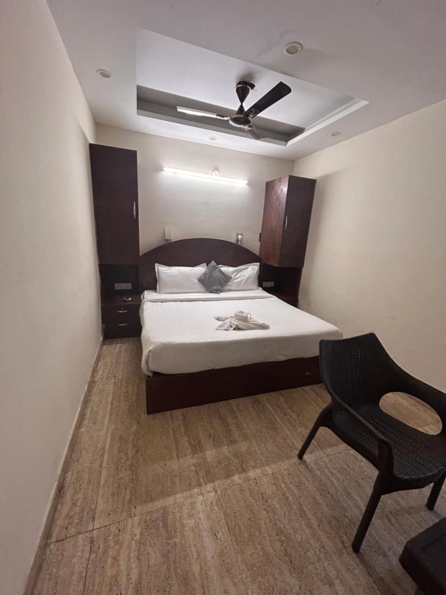 Bellmore And Homes Hotel Gurgaon