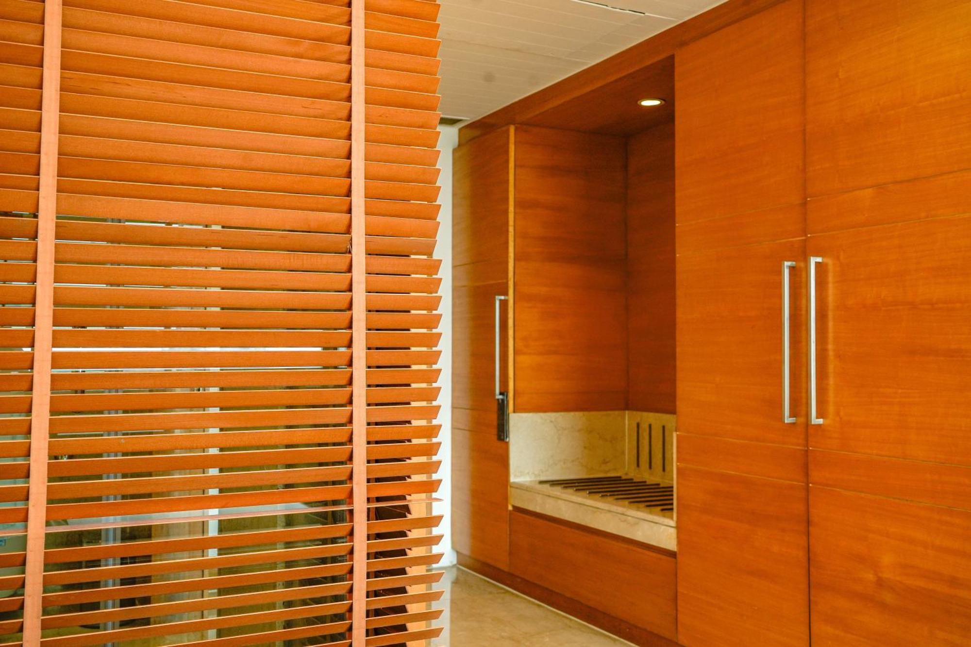 Hotel Courtyard By Marriott Gurugram Downtown 5*