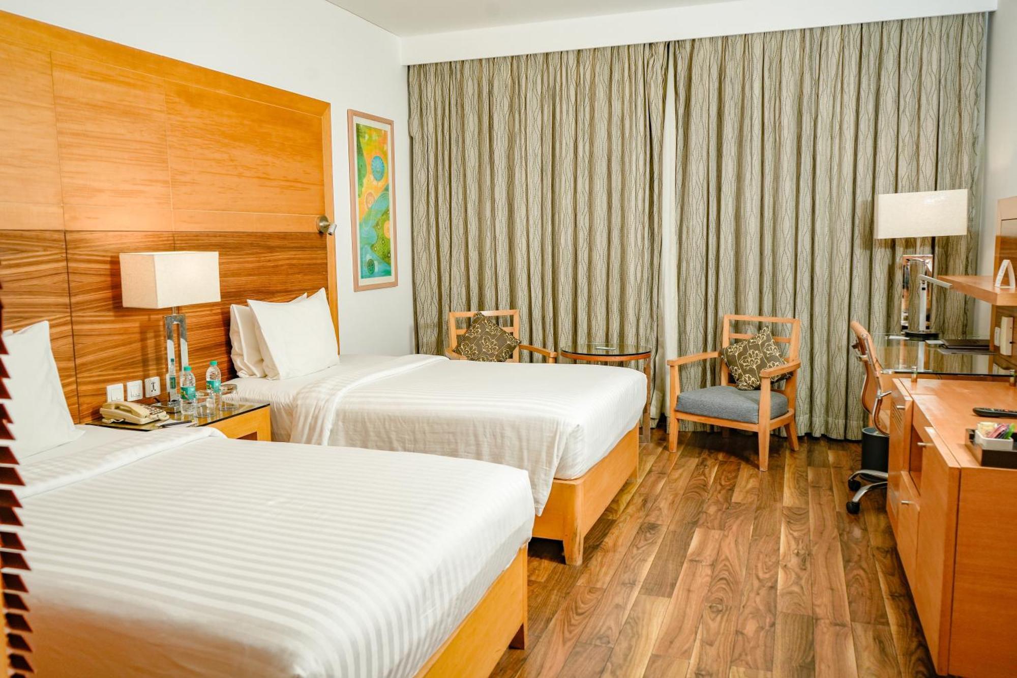 Courtyard By Marriott Gurugram Downtown
