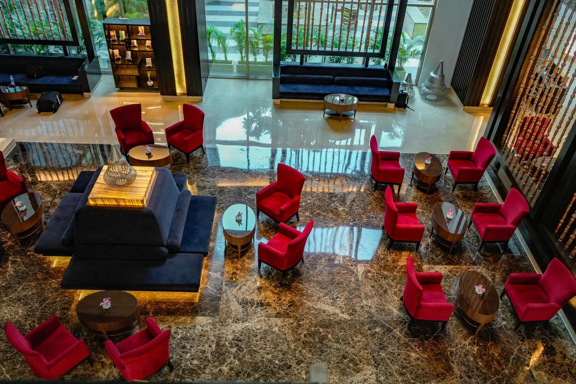 Courtyard By Marriott Gurugram Downtown