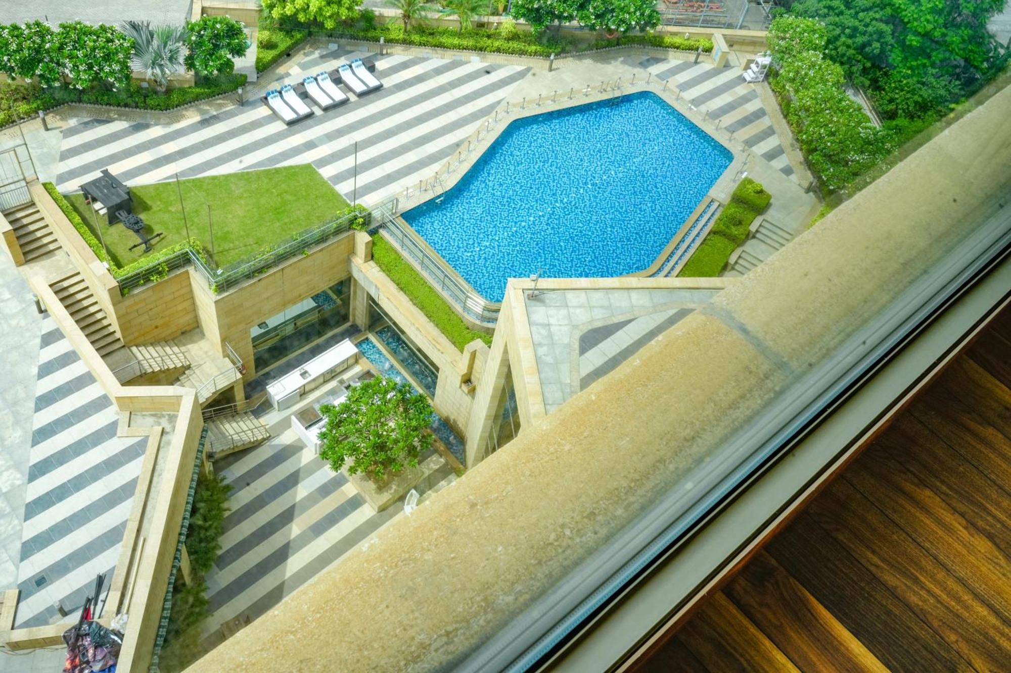 Hotel Courtyard By Marriott Gurugram Downtown