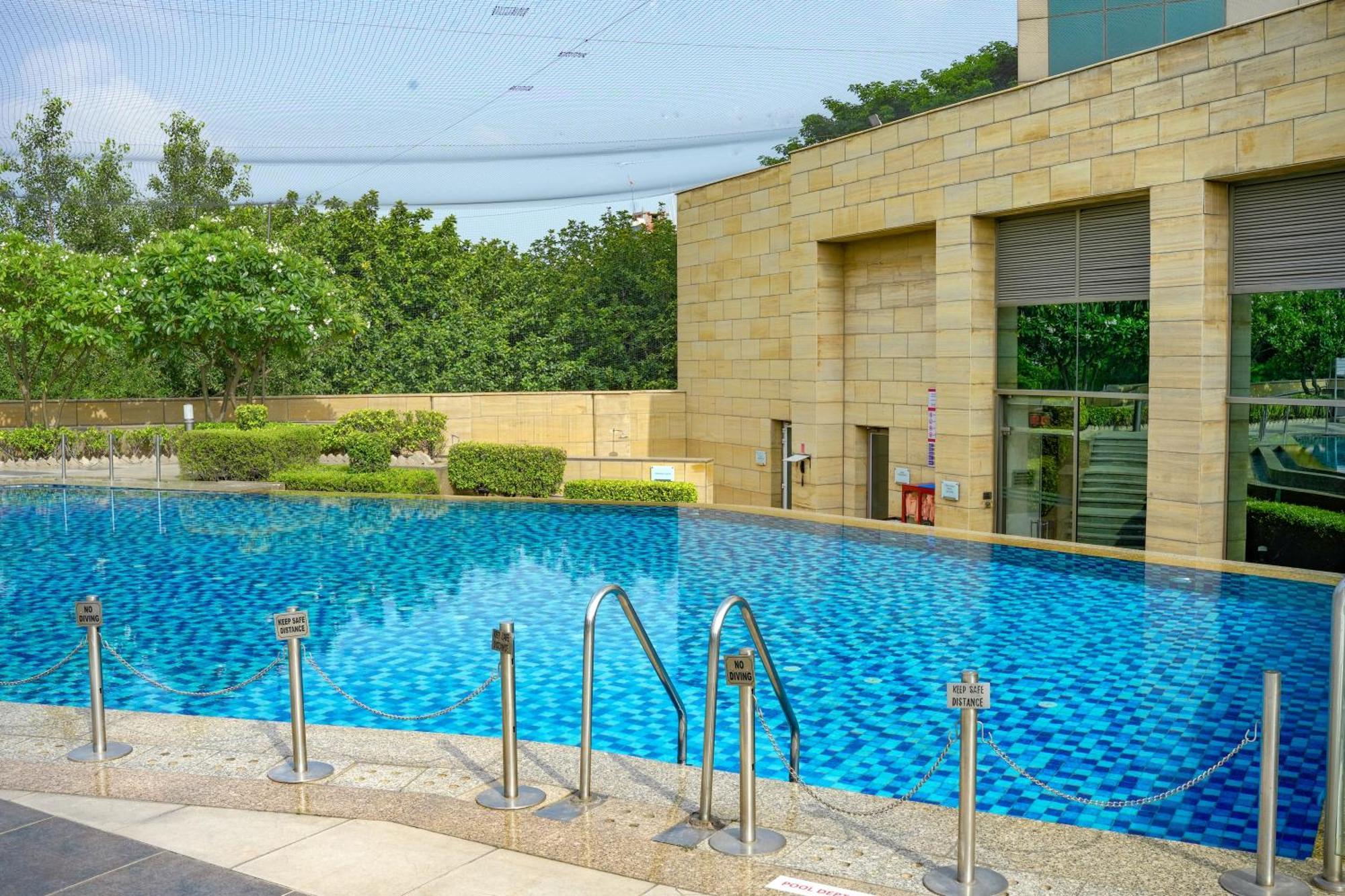 Hotel Courtyard By Marriott Gurugram Downtown 5*