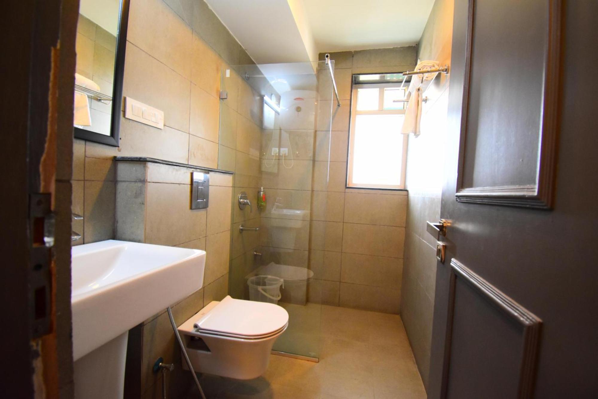 Bk And Near Huda Centre 3* Gurgaon