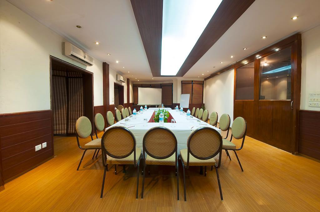 Siris 18 3* Gurgaon