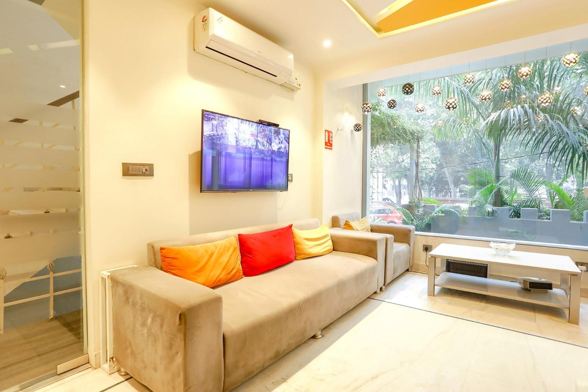 Hotel Fabhotel Jhs Gurgaon