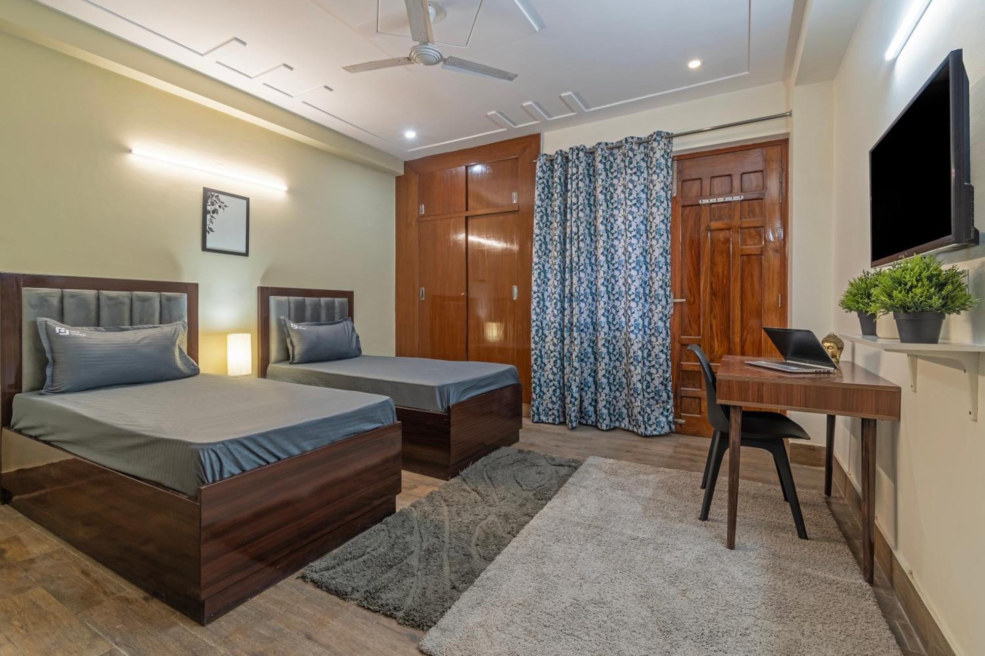 Wandr Regor - Sector 38 * Gurgaon