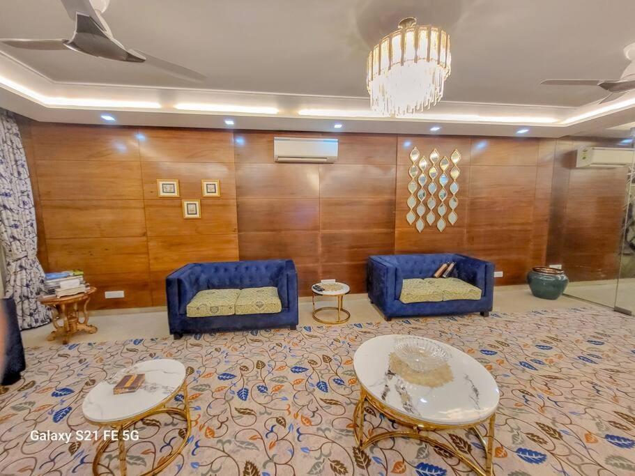 Bnbbuddy- Pratishtha 1 @2bhk, Dlf Phase 1 Gurugram Apartment *