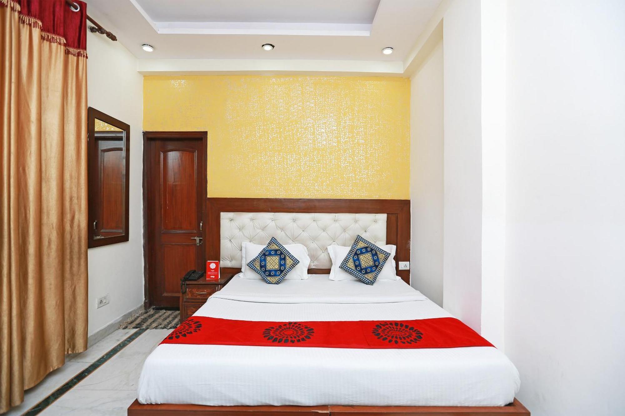 Hotel O Lakshay Residency