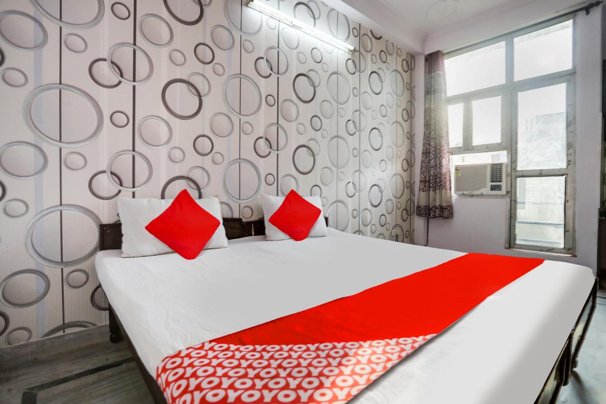 Hotel O Corporate House Gurgaon