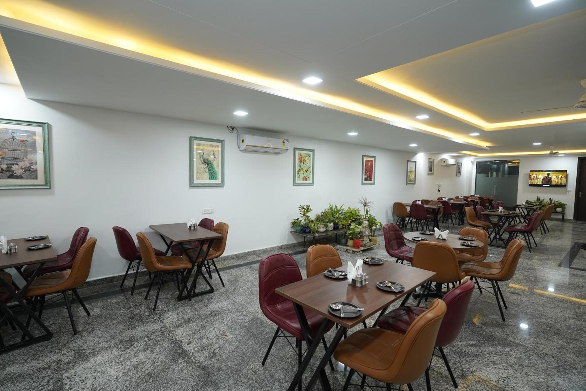 Hotel Posh Garden Artemis Hospital Road Gurgaon
