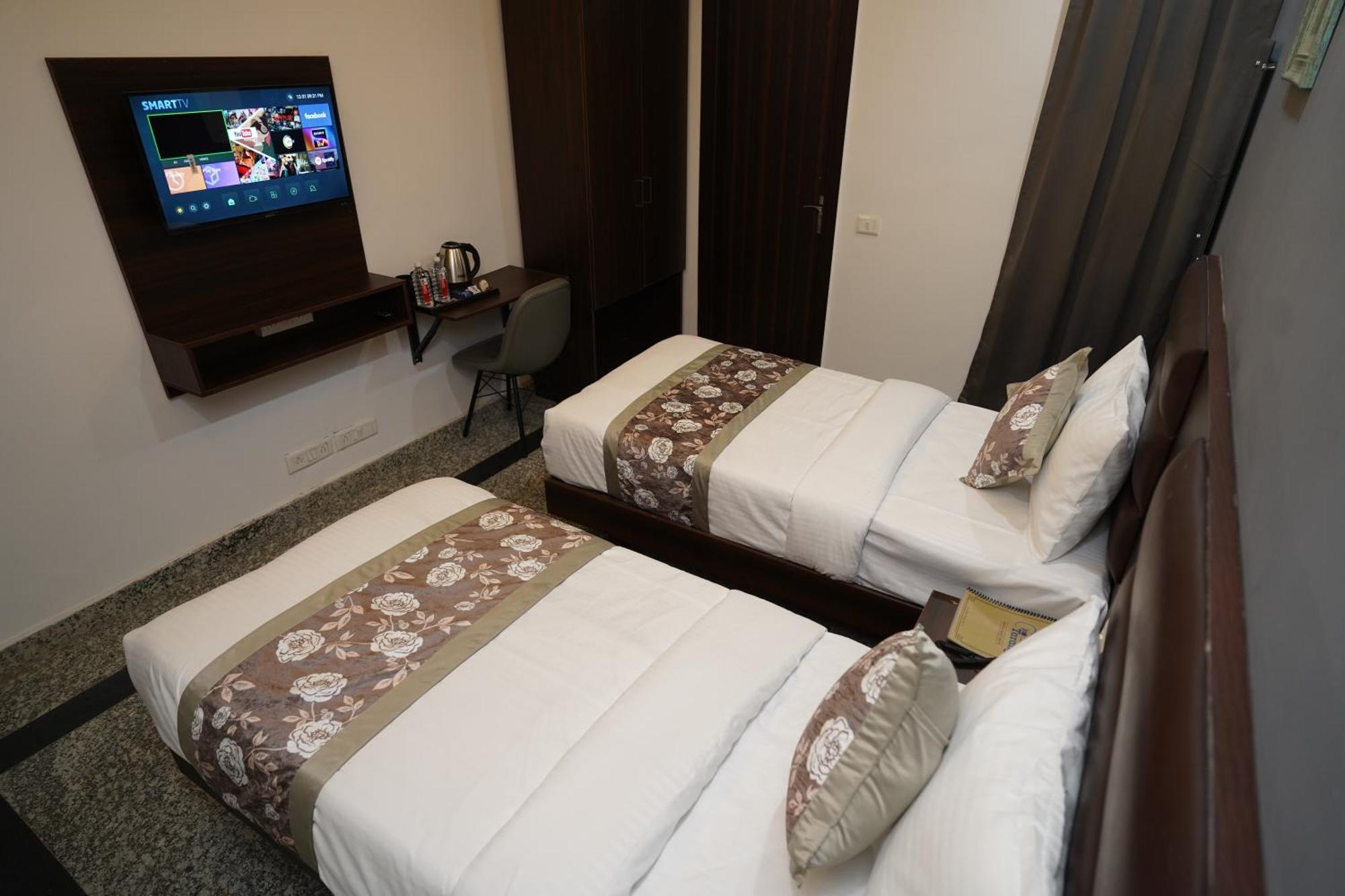 Posh Garden Artemis Hospital Road Gurgaon