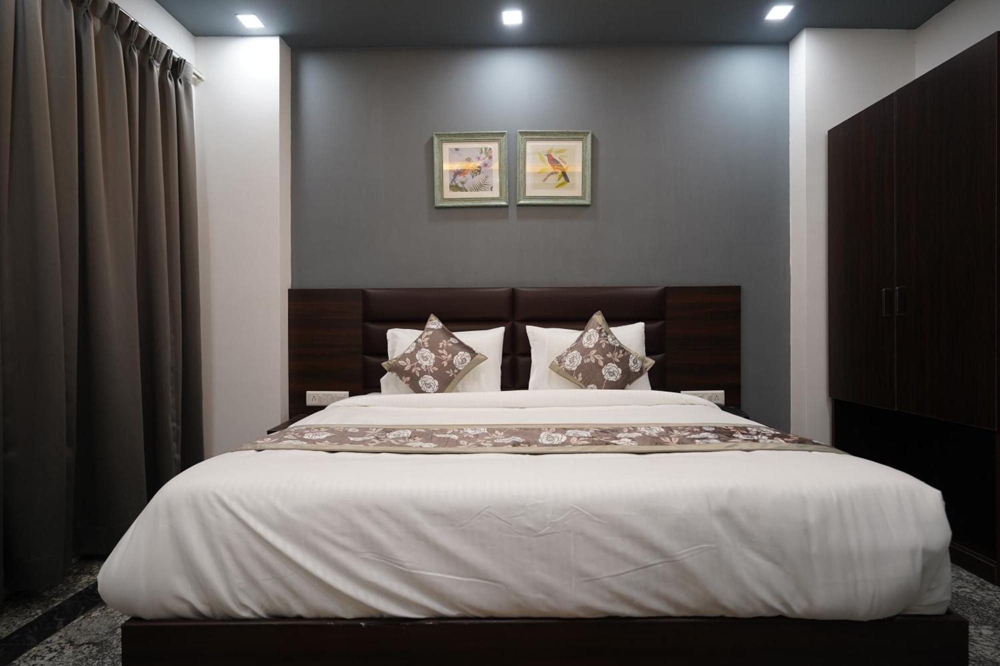 Posh Garden Artemis Hospital Road Gurgaon