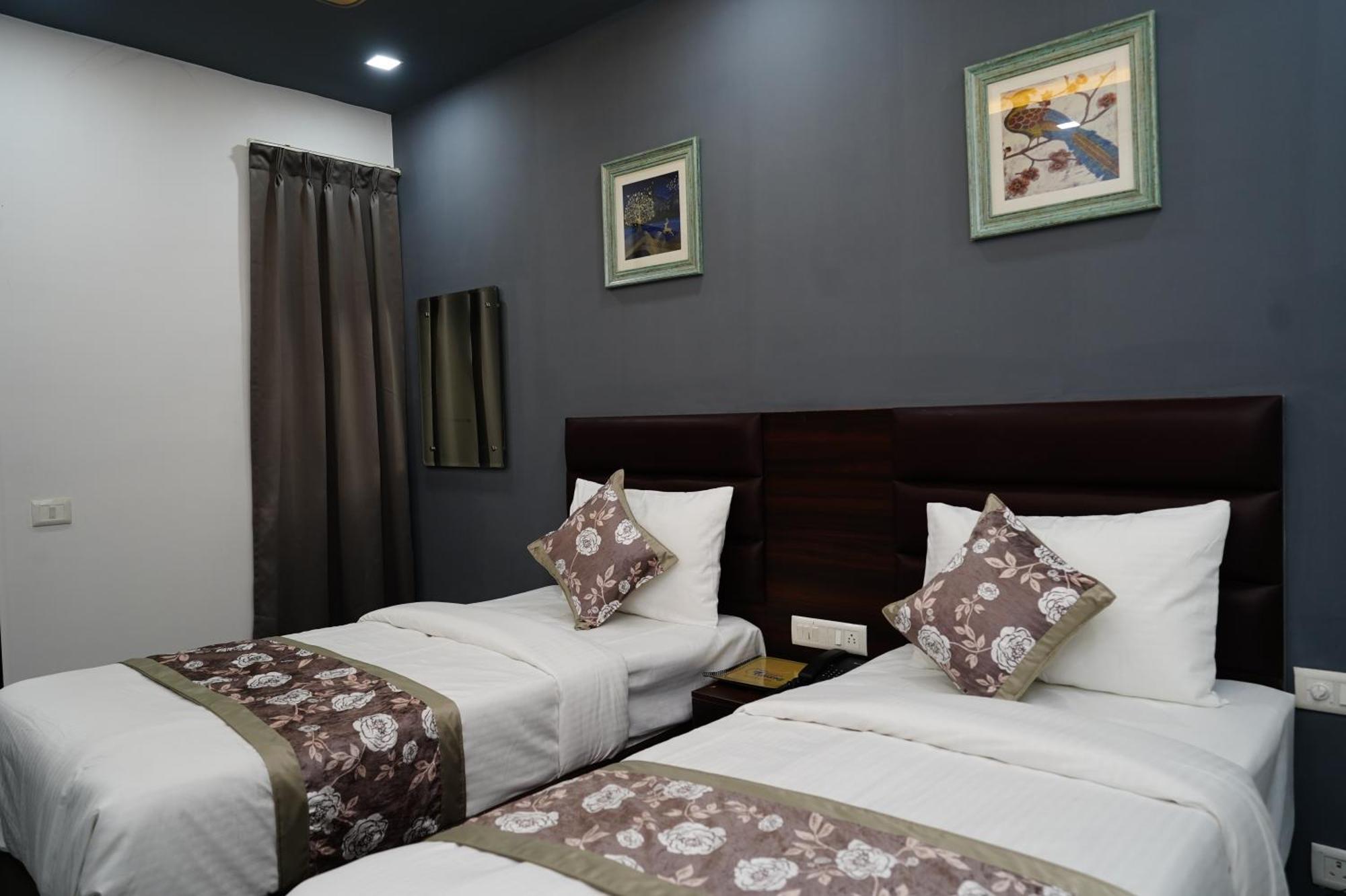 Posh Garden Artemis Hospital Road 4* Gurgaon