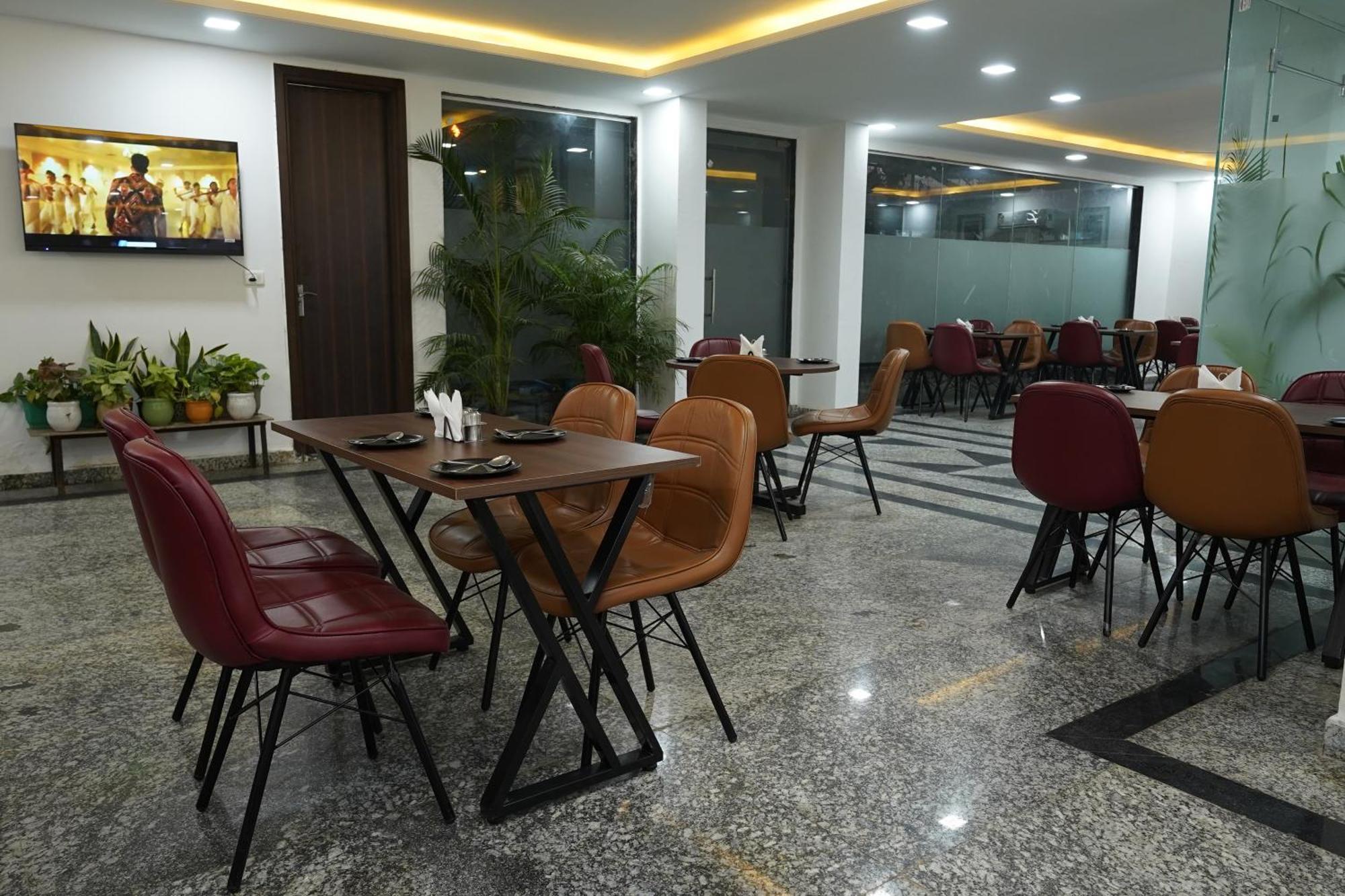Hotel Posh Garden Artemis Hospital Road Gurgaon