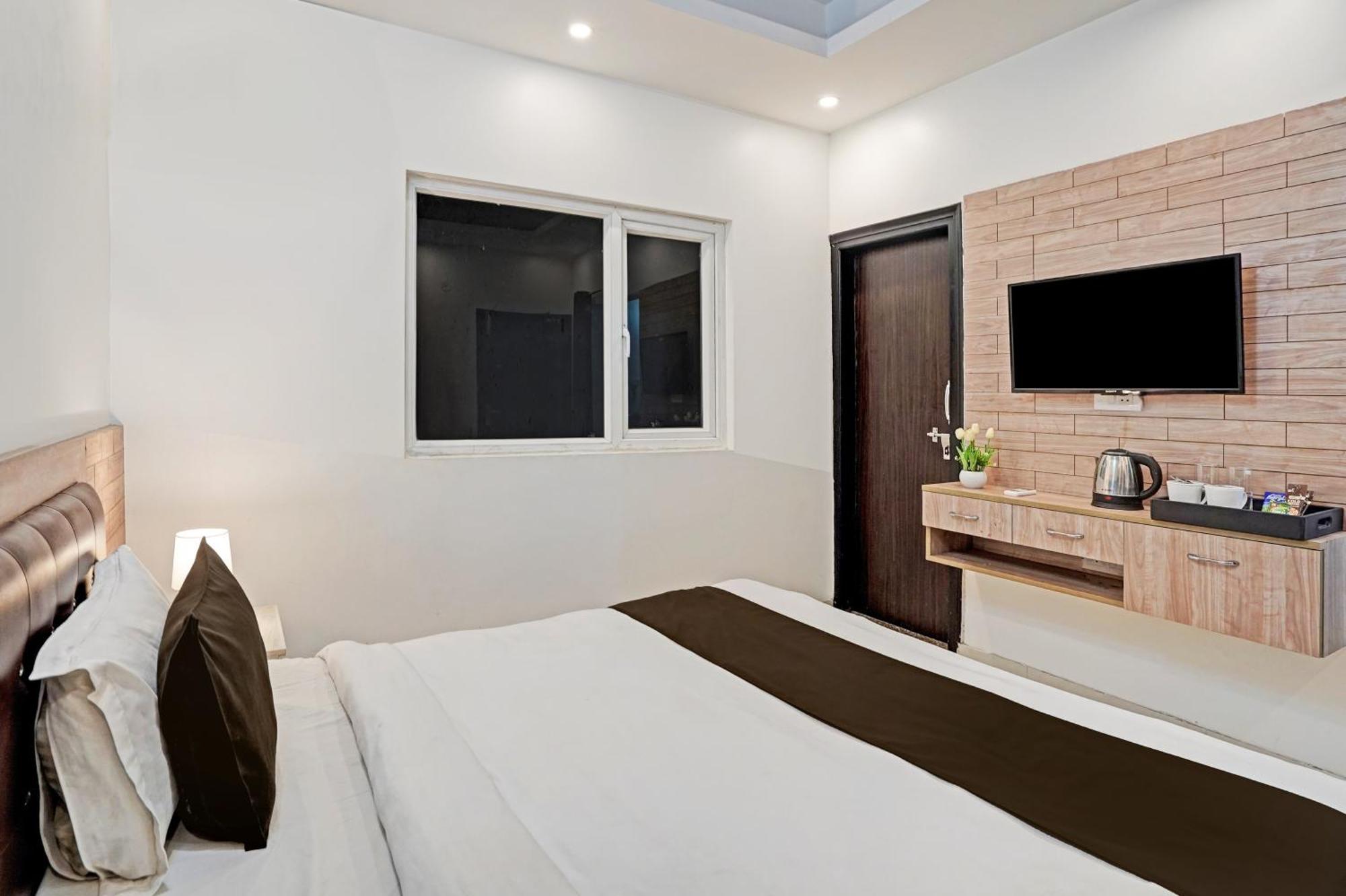 O Babil Palace Near Omaxe Celebration Mall 4* Gurgaon