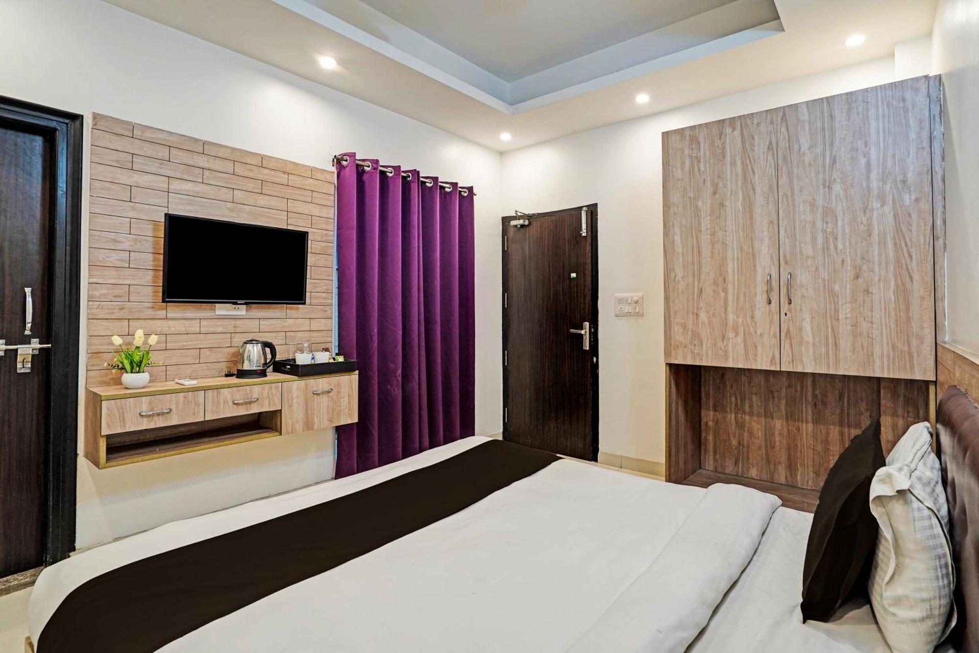 O Babil Palace Near Omaxe Celebration Mall 4*
