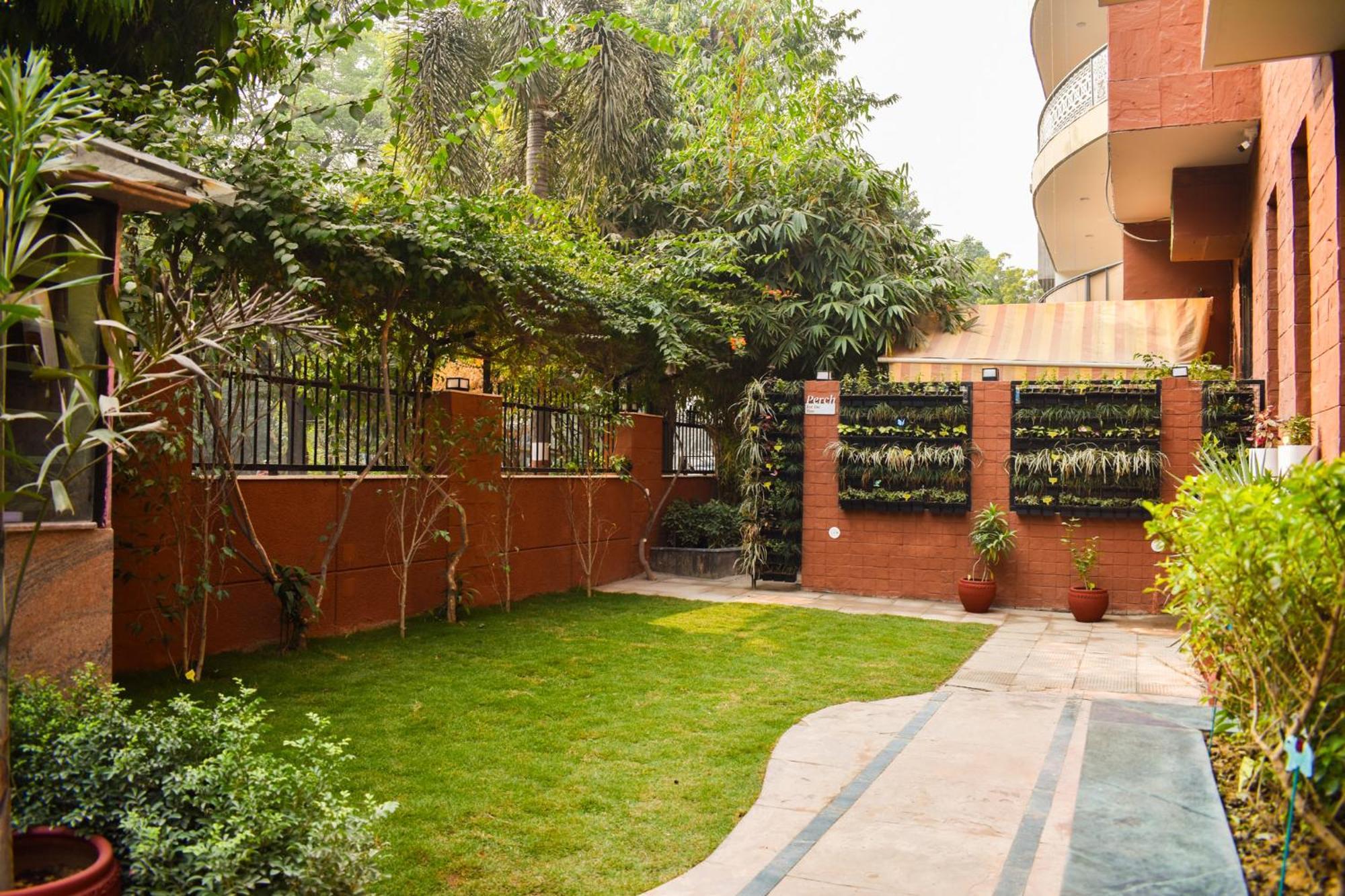 Firebrick Boutique Residences - Garnet House Hotel 4*