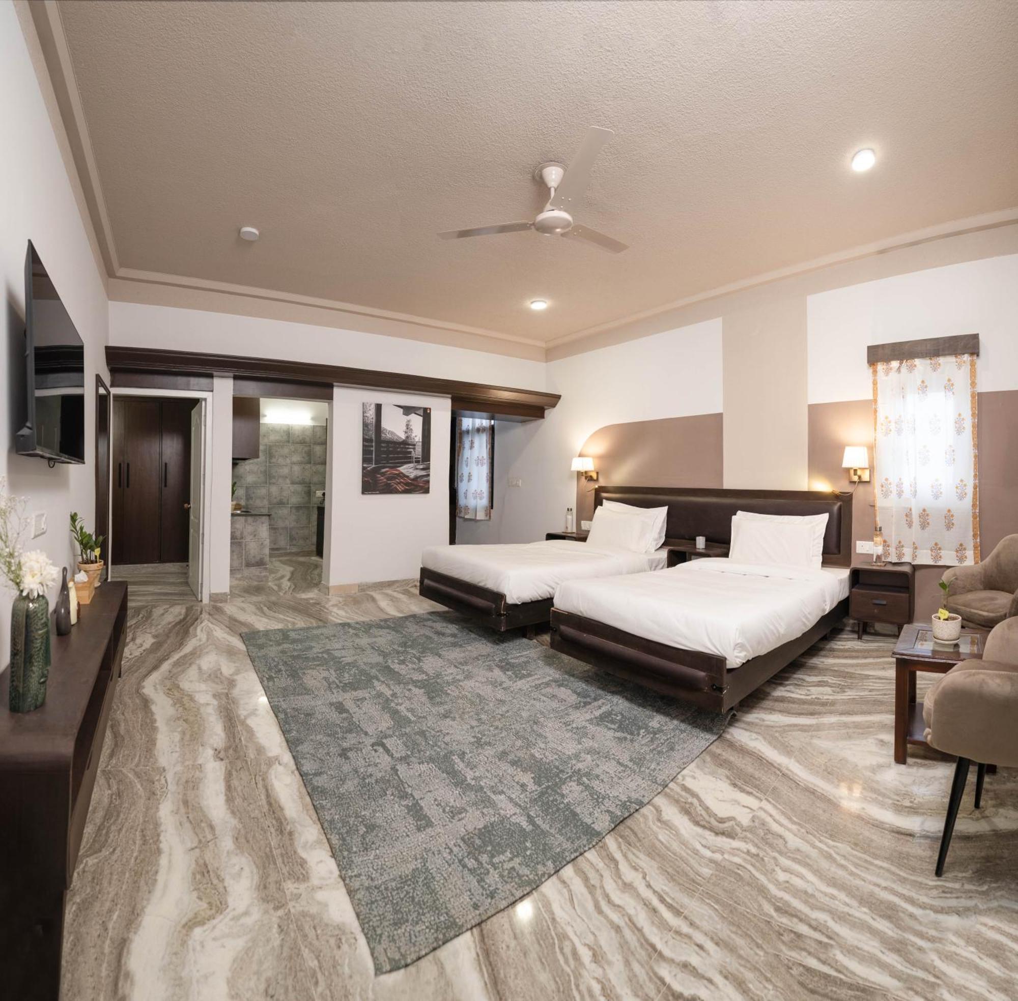 Firebrick Boutique Residences - Garnet House Hotel 4*
