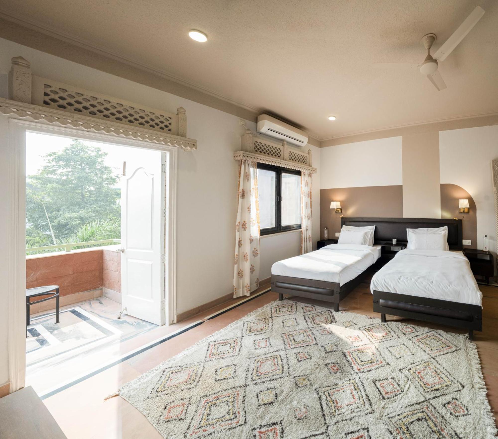 Firebrick Boutique Residences - Garnet House Hotel 4*