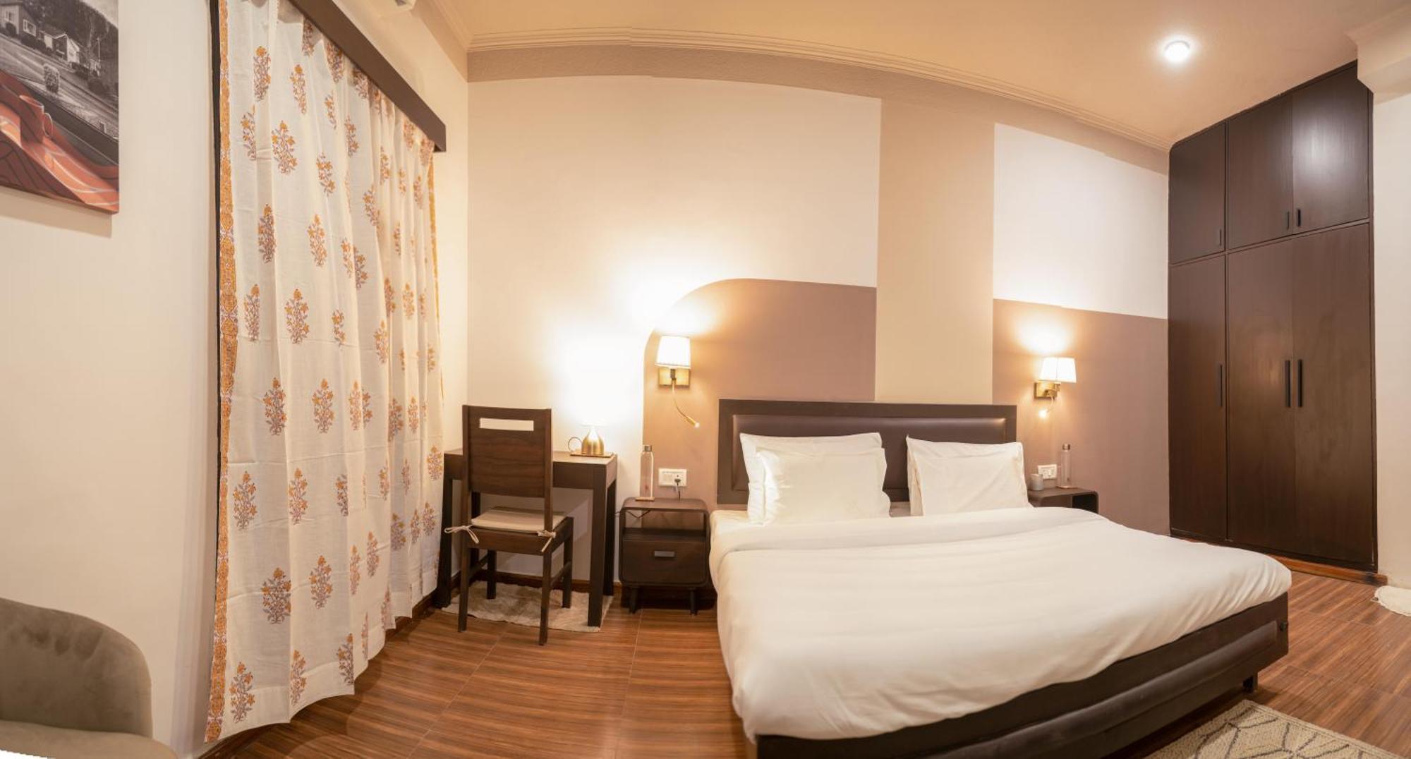 Hotel Firebrick Boutique Residences - Garnet House Gurgaon