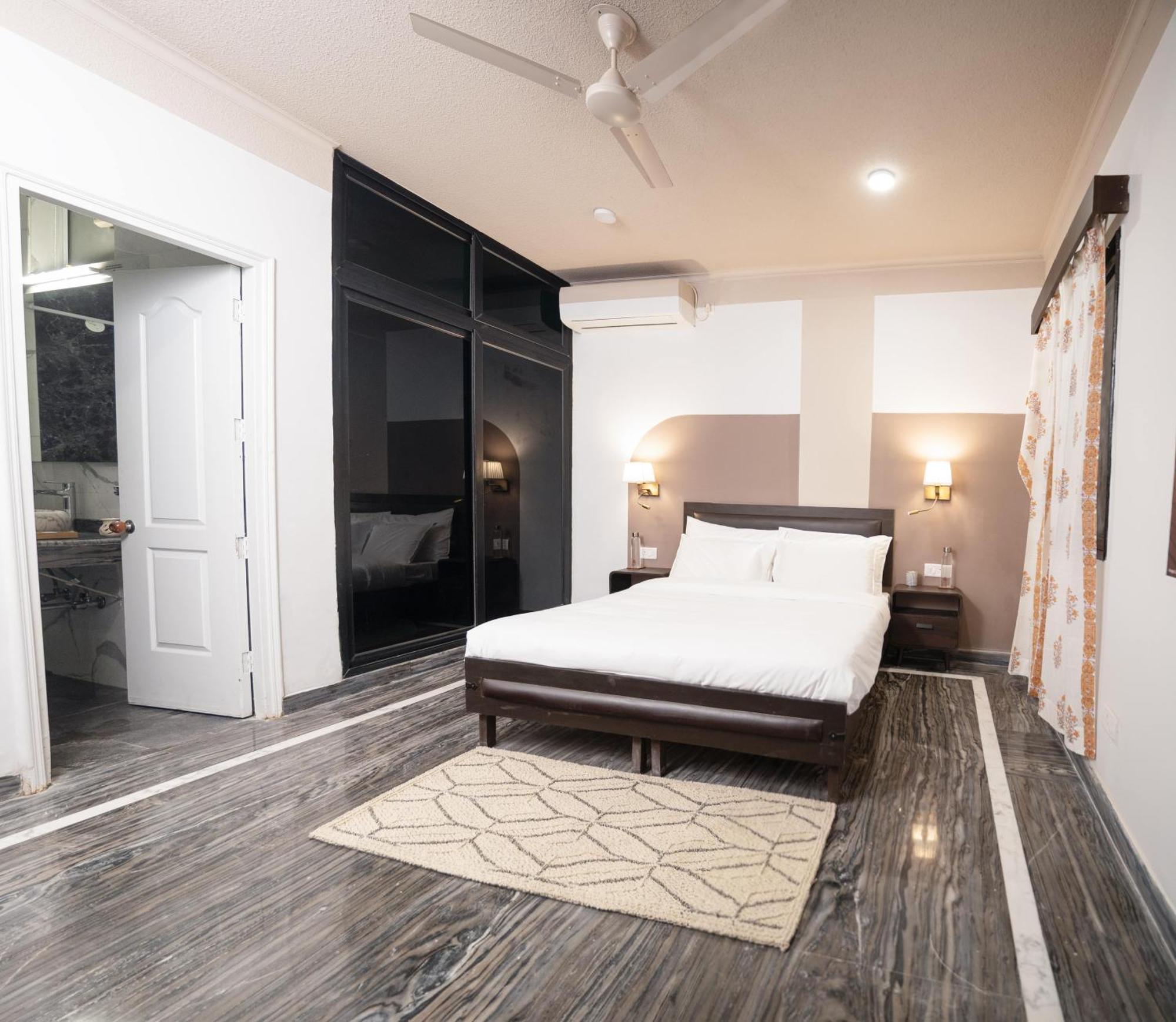 Firebrick Boutique Residences - Garnet House 4*