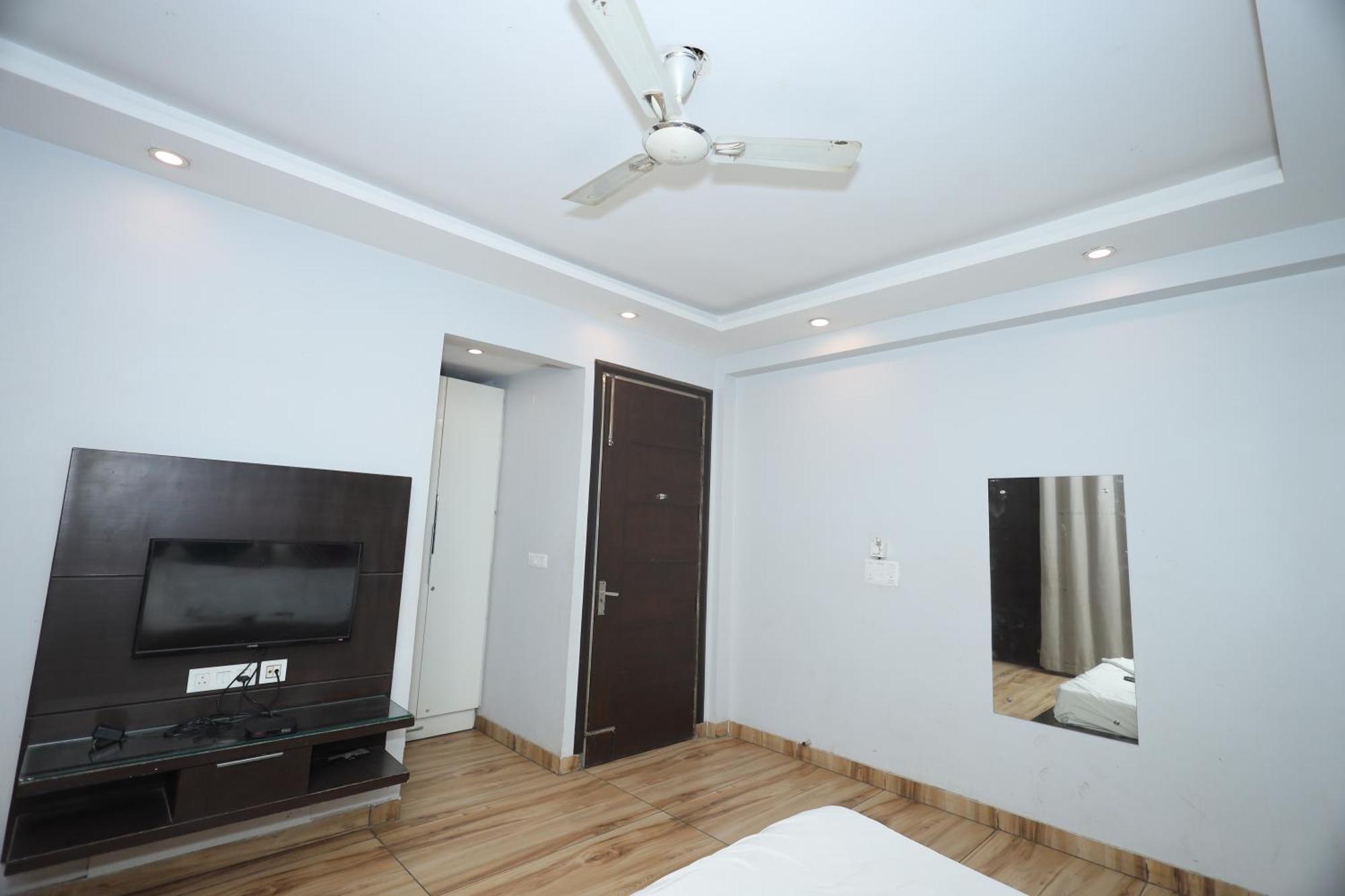 Wedlock Near Artemis Hospital 3* Gurgaon