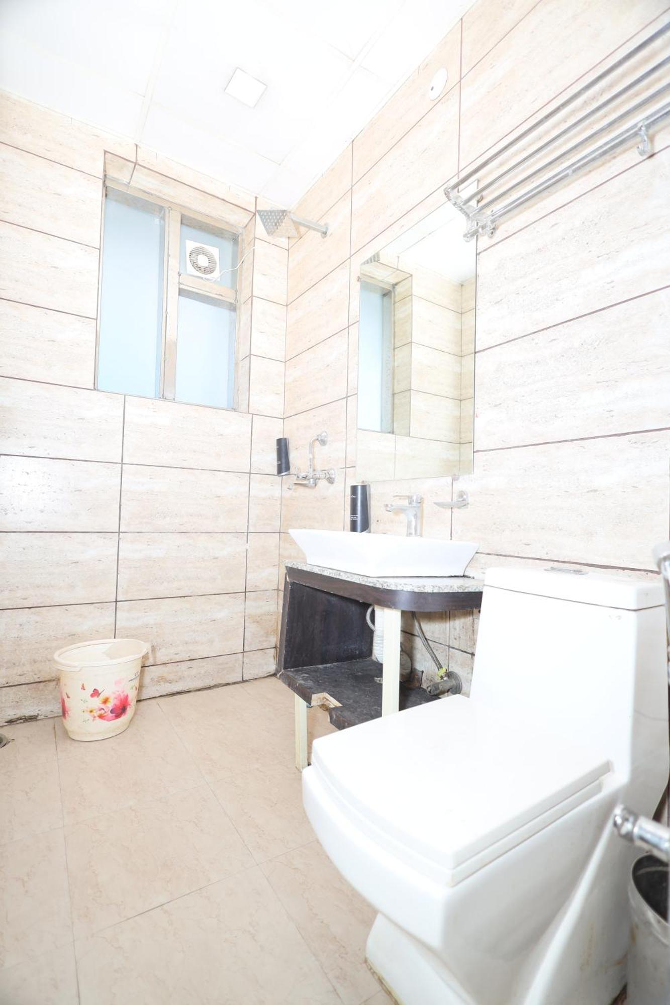 Wedlock Near Artemis Hospital Hotel 3*