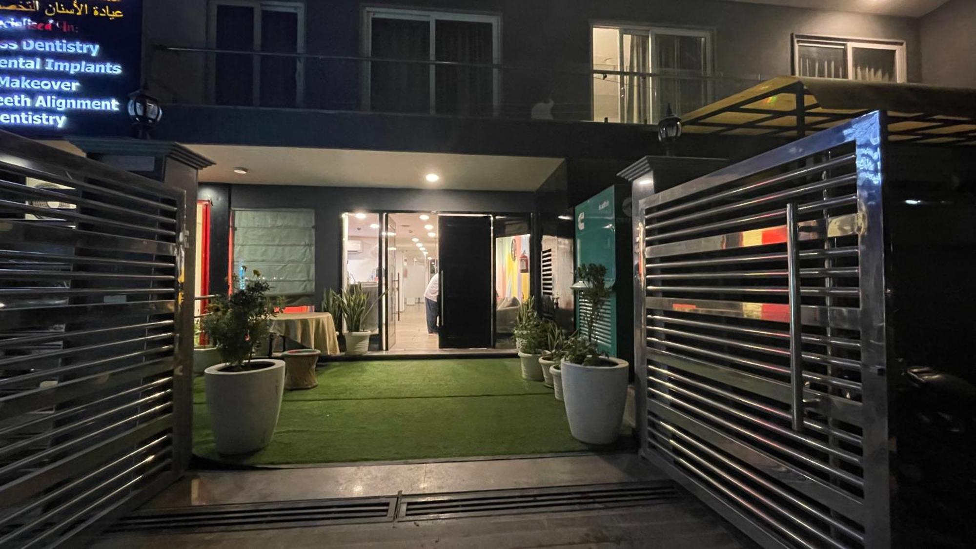 Saltstayz Sector 39- Near Rajiv Chowk & Sohna Road 3* Gurgaon