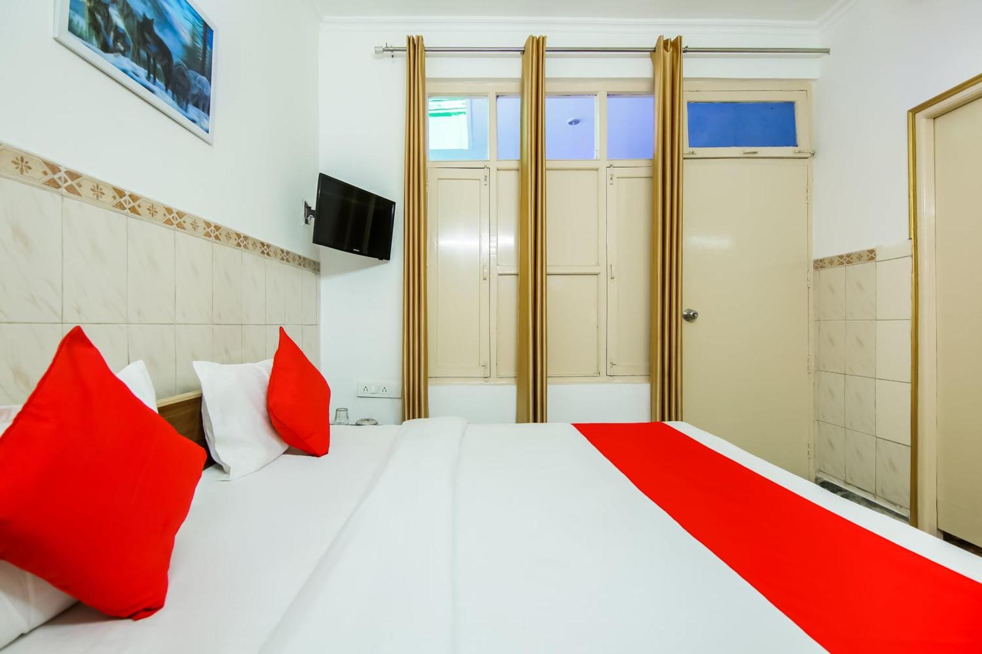 Hotel Sapna Gurgaon