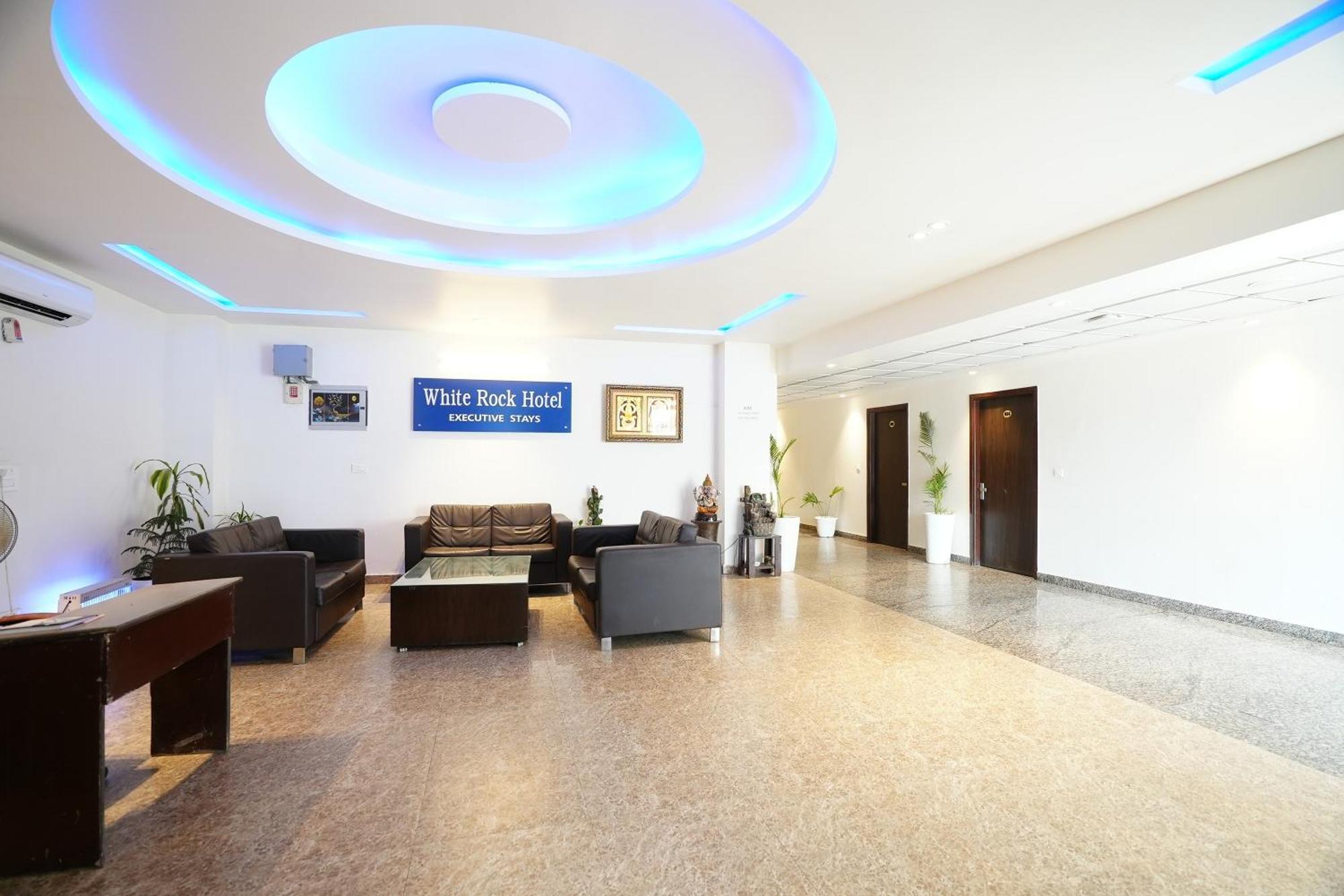 Hotel White Rock Gurgaon
