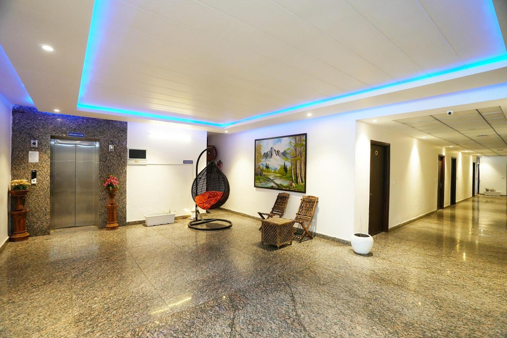 Hotel White Rock Gurgaon