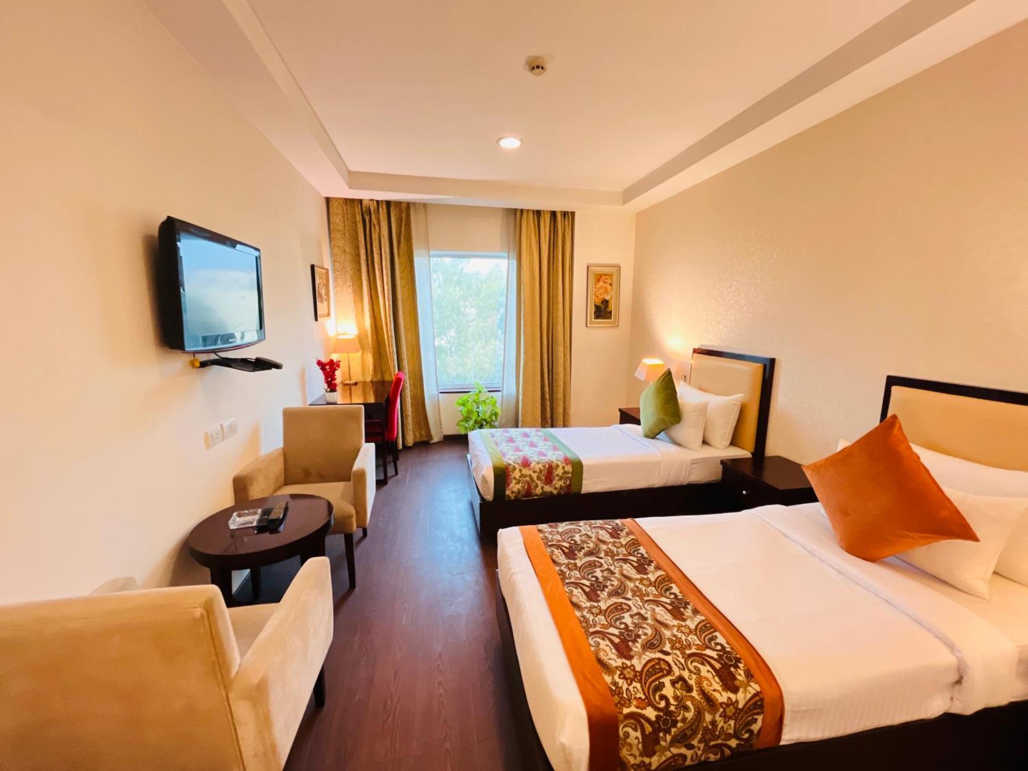Corus & Banquets - Sector 14, Couple Friendly Hotel Gurgaon