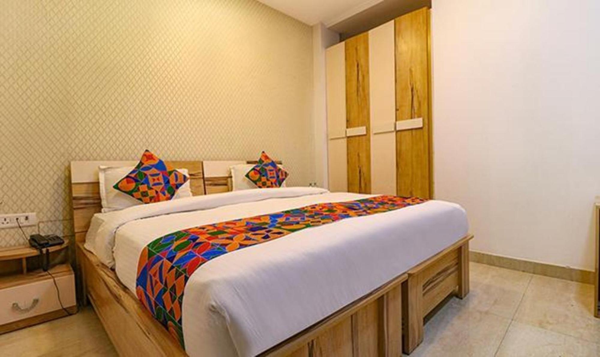 Fabhotel The Royal Oak Hotel 3*