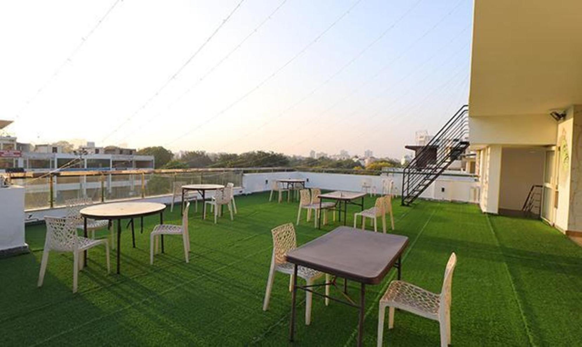 Fabhotel The Royal Oak 3*