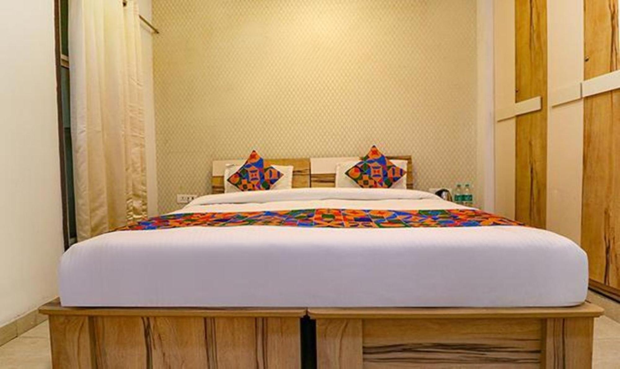 Hotel Fabhotel The Royal Oak 3*