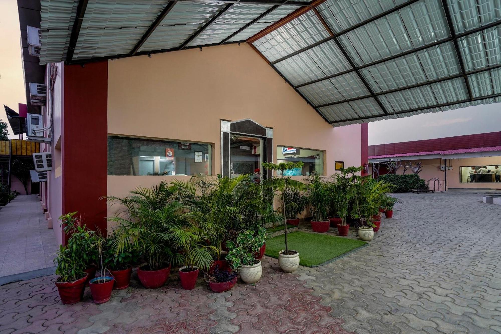 Resort Palette - Jps Residency Gurgaon