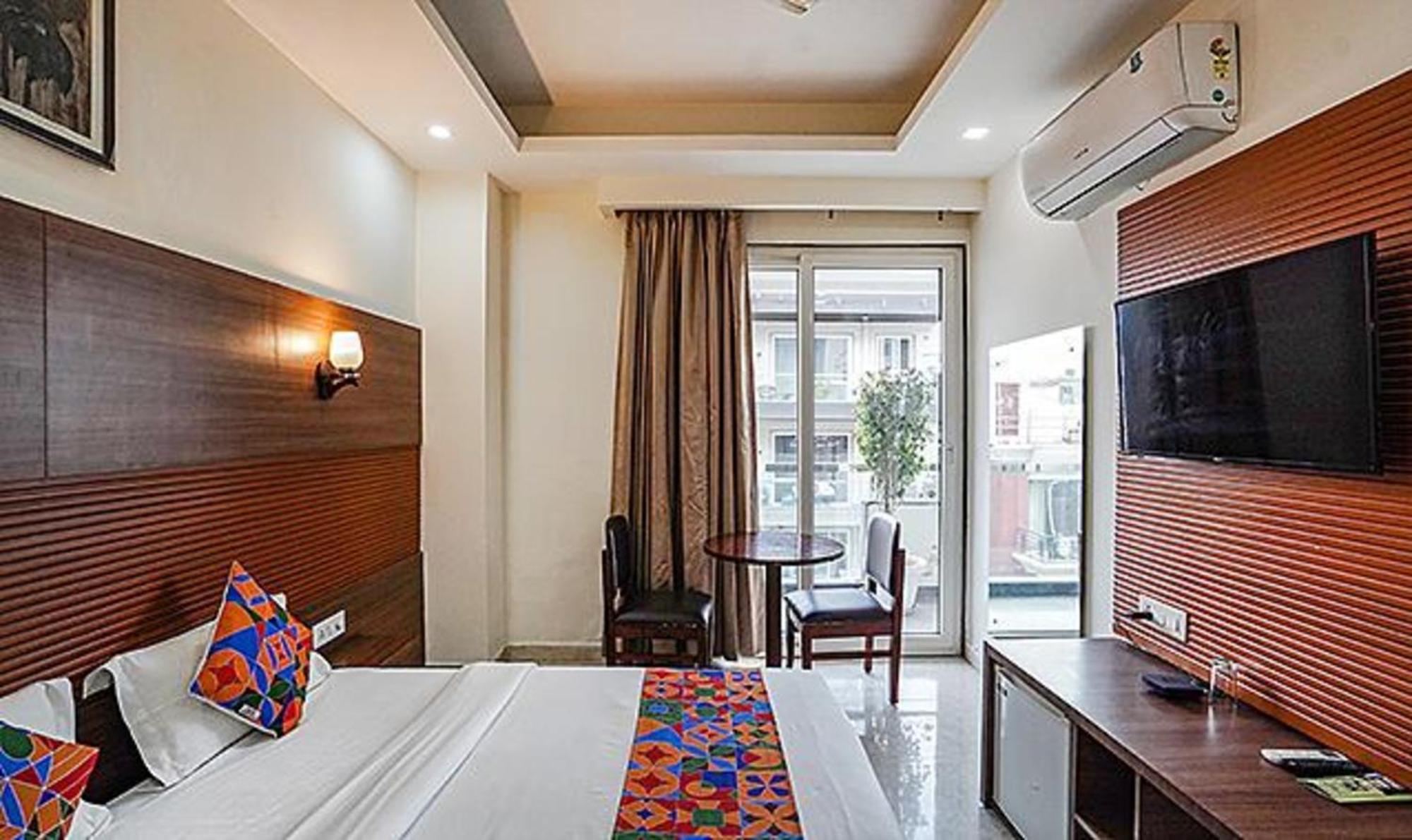 Fabhotel Grace