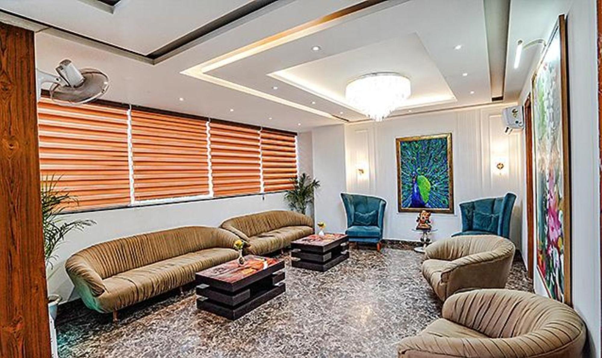 Hotel Fabhotel Grace Gurgaon
