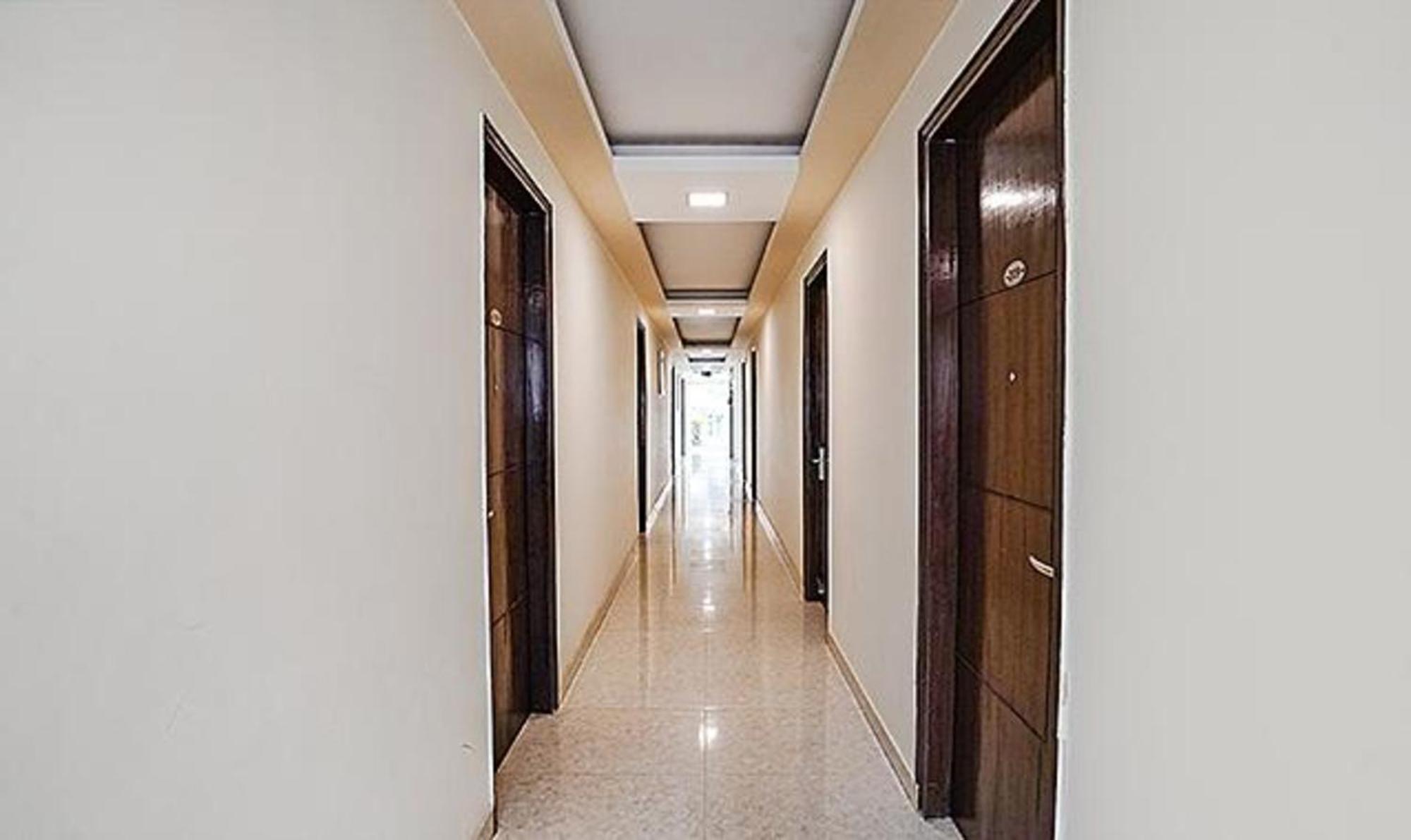 Fabhotel Grace 3*