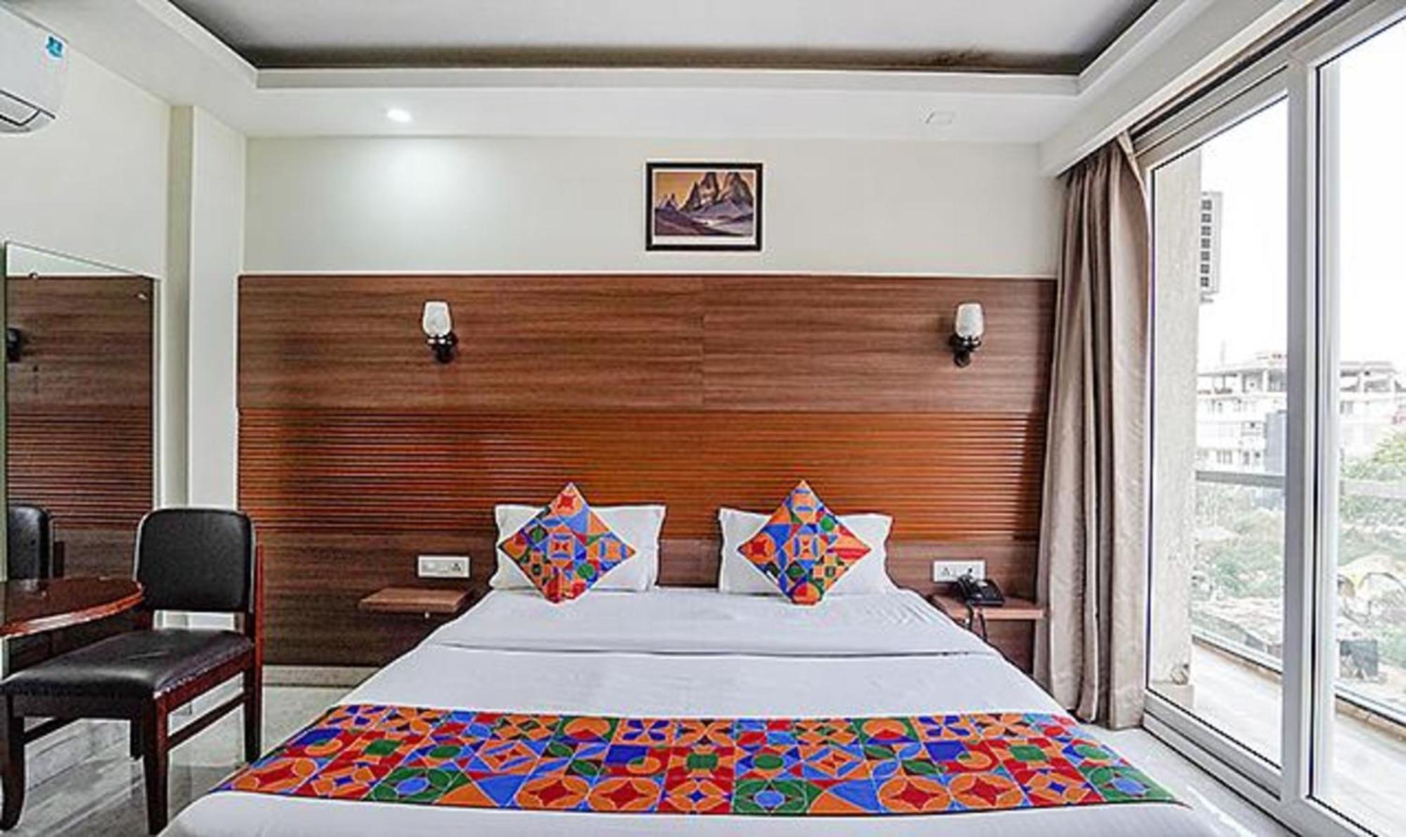 Fabhotel Grace